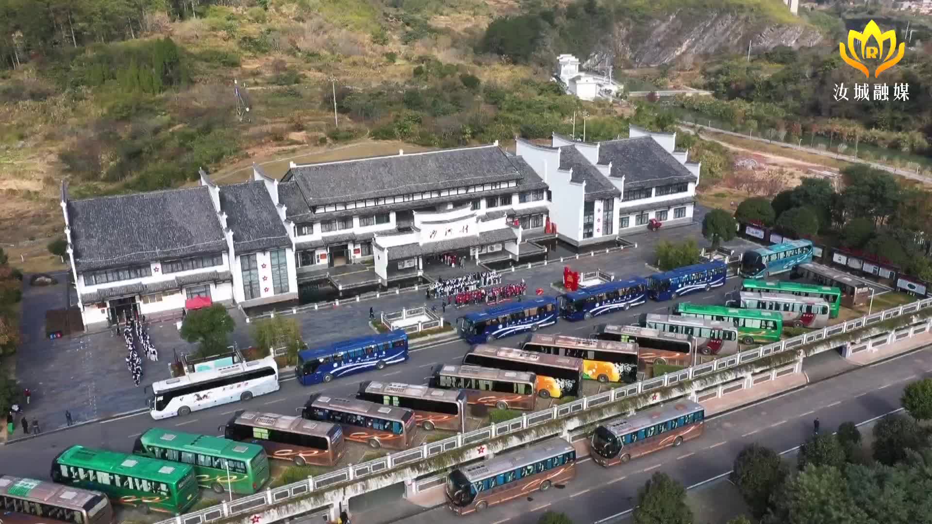 教育“双减”政策带来学生红色研学游大幅增长