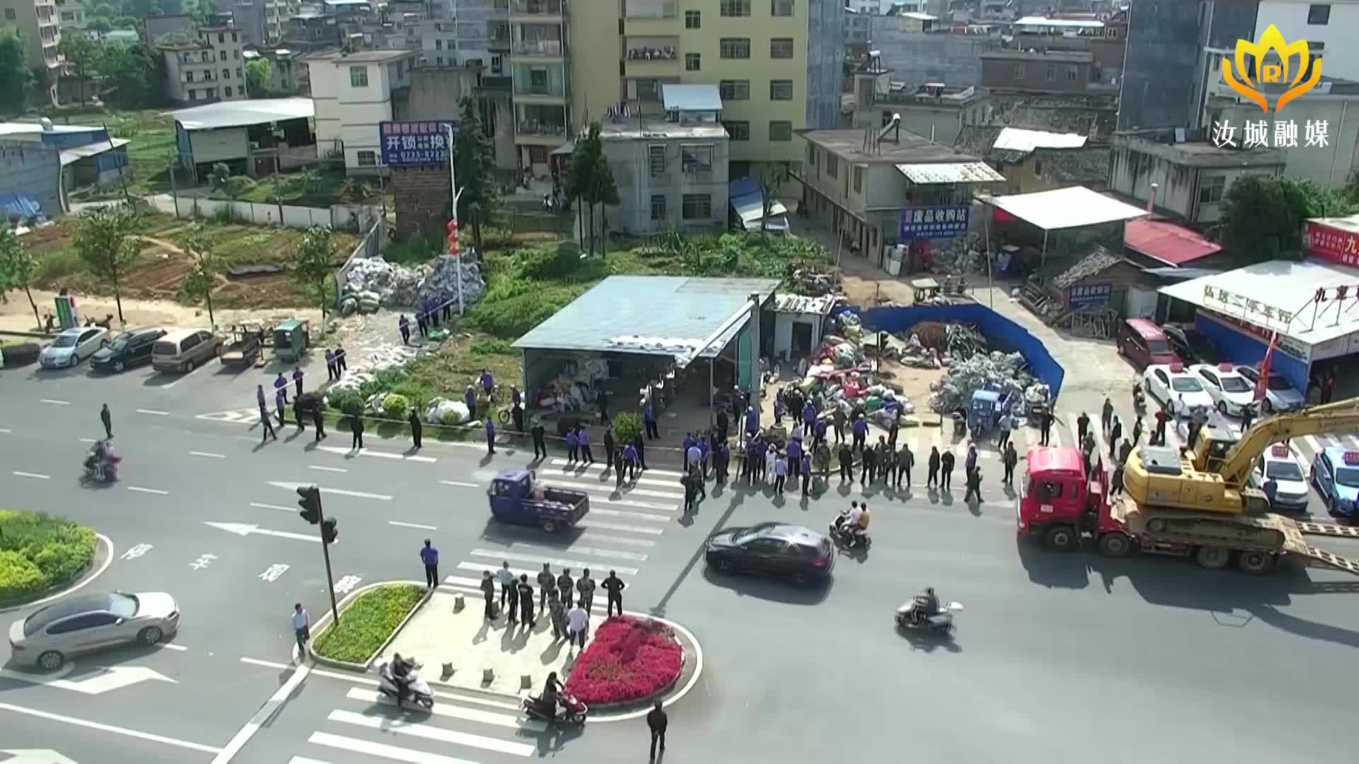 【既有房屋安全隐患排查整治攻坚行动】我县依法拆除违法钢架厂棚