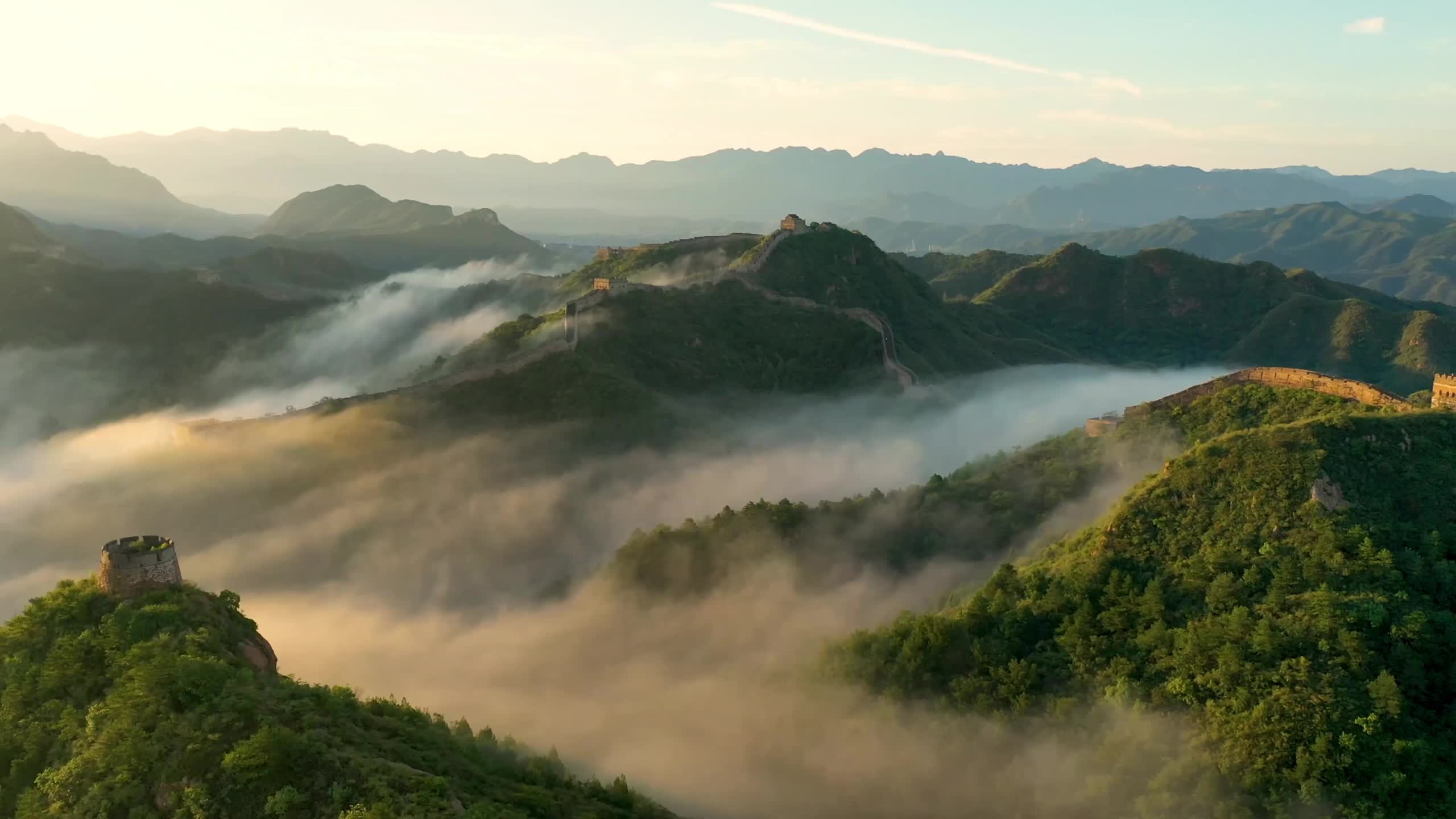 爱国，是热泪盈眶，是硬核力量，是发热发光.......