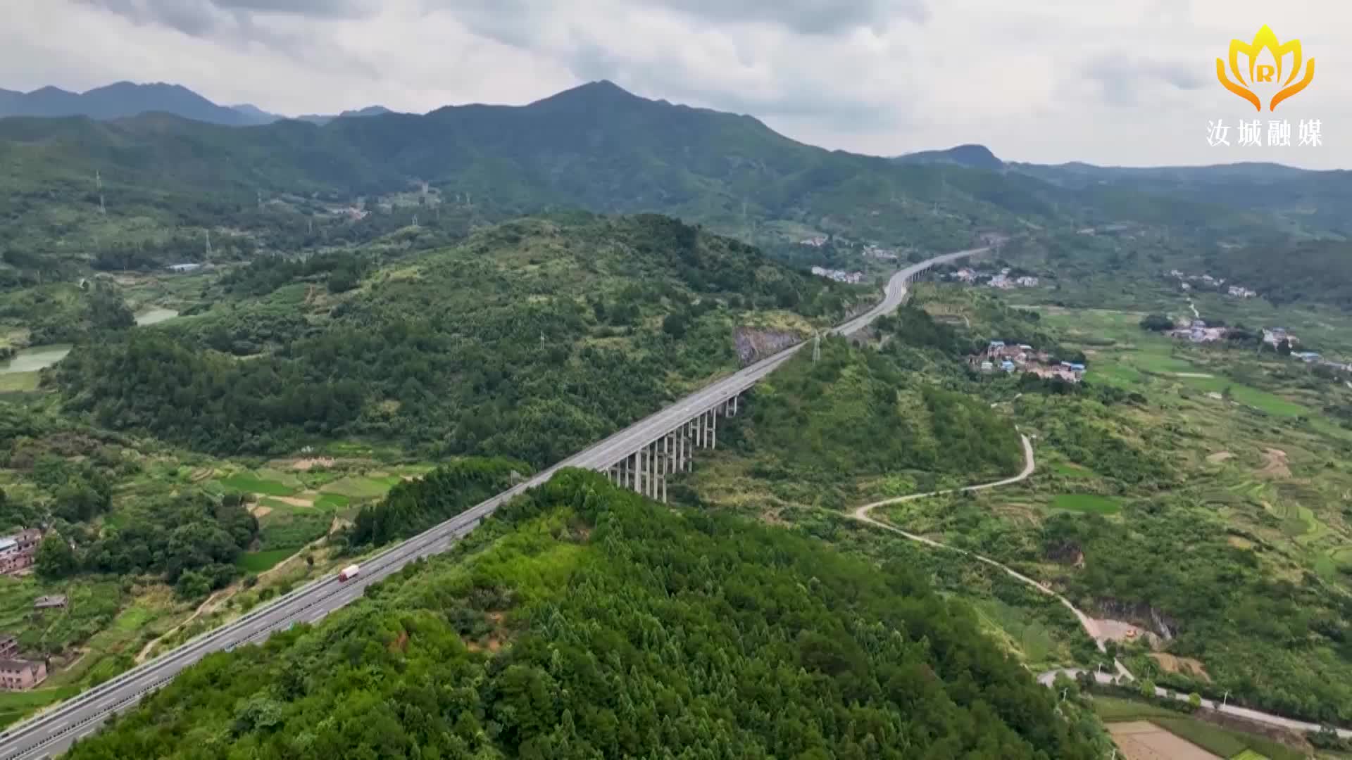 打好“发展六仗” | 同心播撒绿色  共迎农旅“新生”