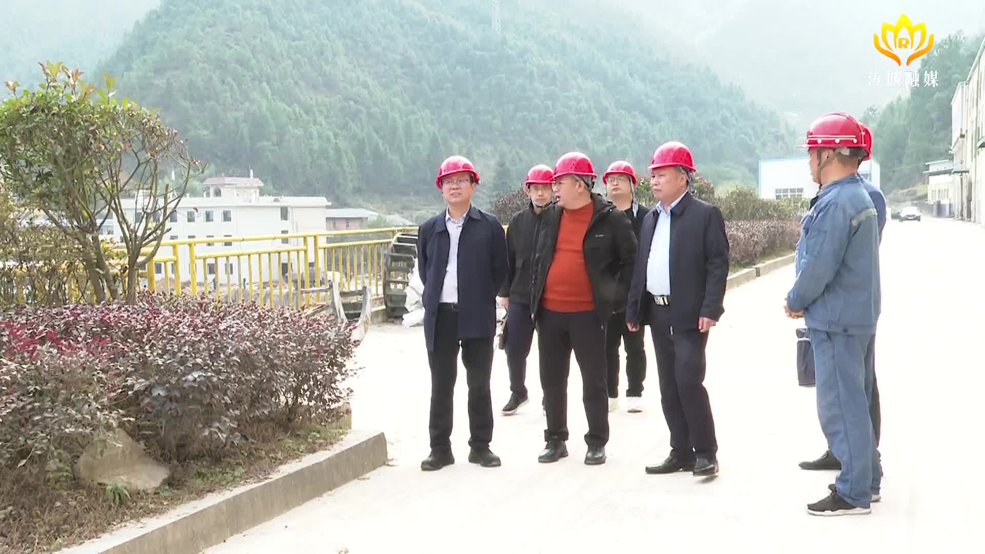 文建军带队检查“两节两会”期间安全生产、森林防火等工作