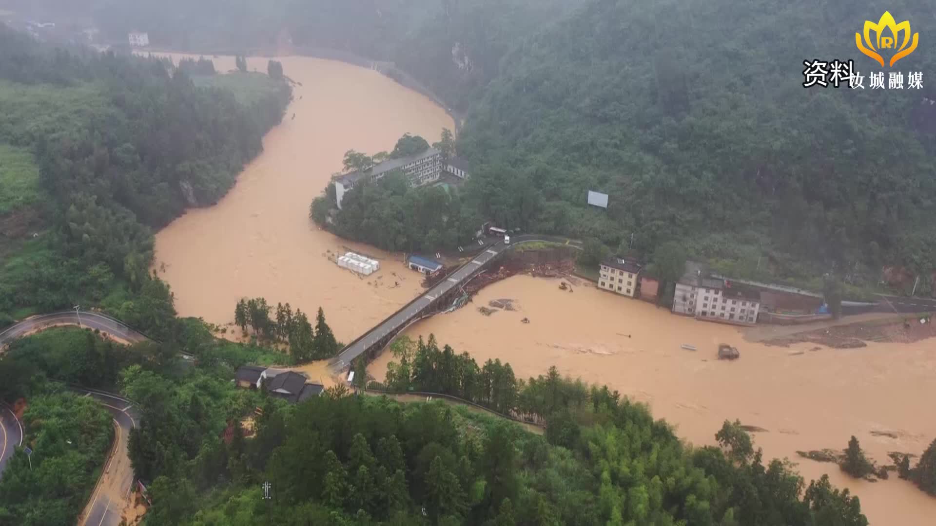 【众志成城 防汛抗洪】郭良秀：逆洪奔走13公里 只为群众能安全转移