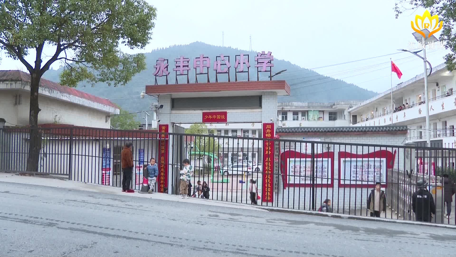 创劳动实践基地 助力学生全面发展