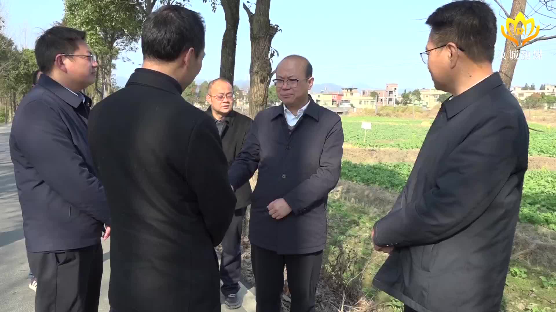 文建军到大坪镇调研春耕生产、产业发展工作