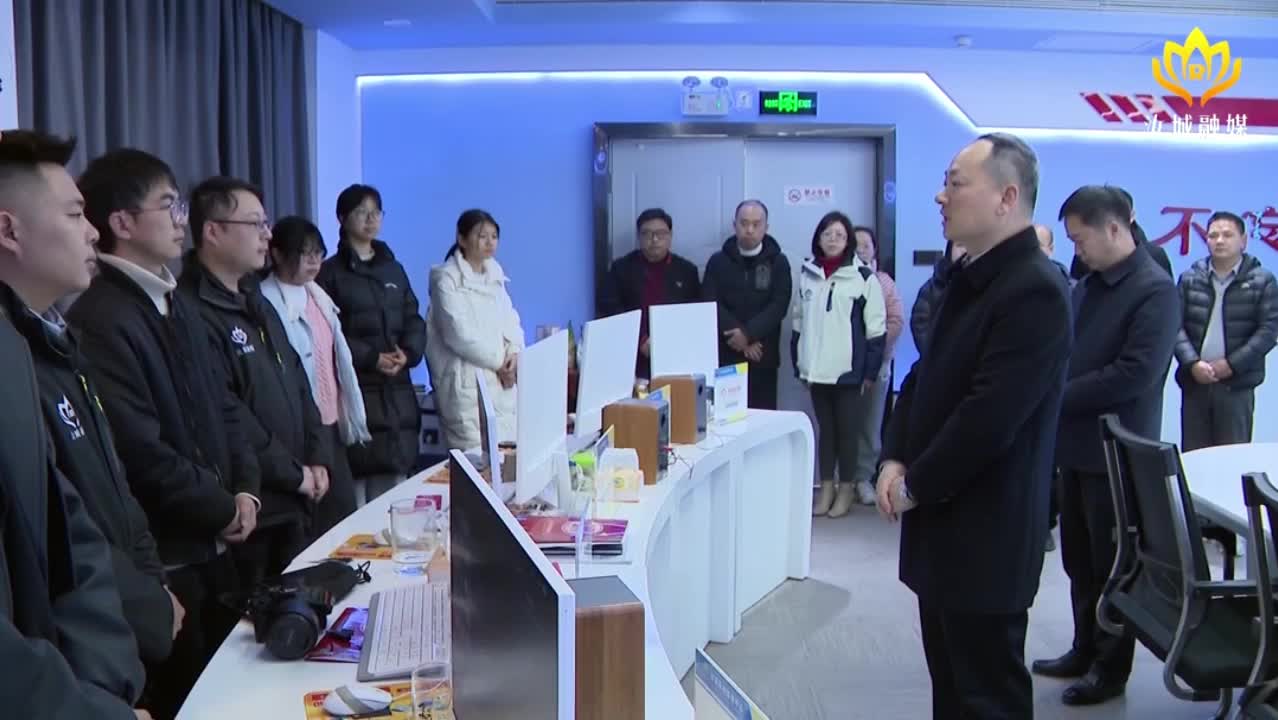 马文才、文建军走访慰问春节期间坚守岗位工作人员