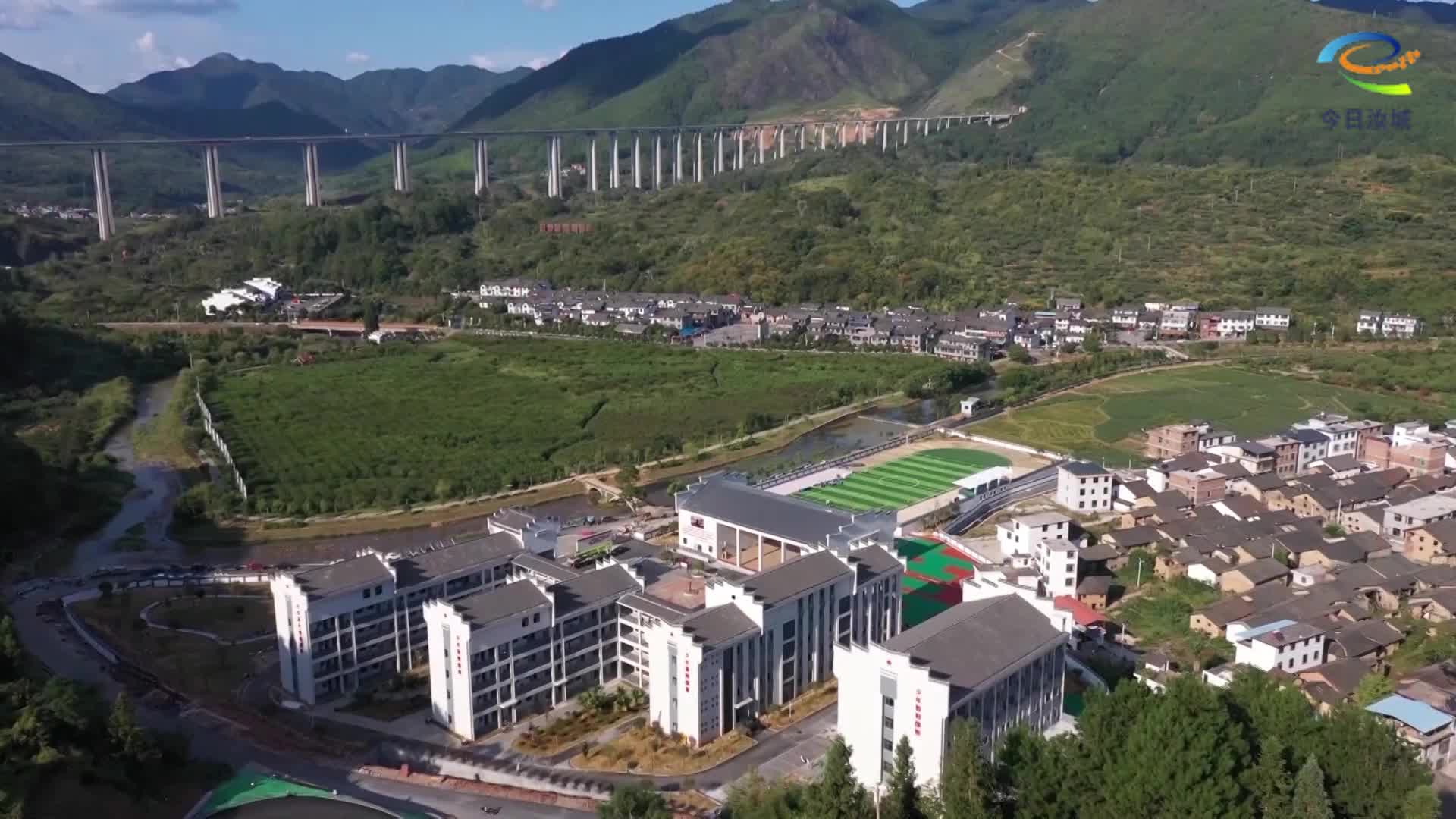沙洲芙蓉学校开展教师专业素养培训