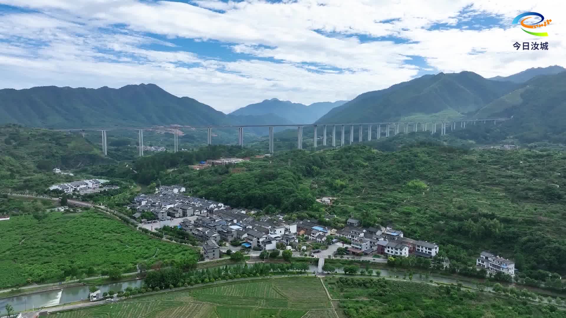 汝城红色景区迎“七一”热潮 游客在历史回望中汲取初心力量
