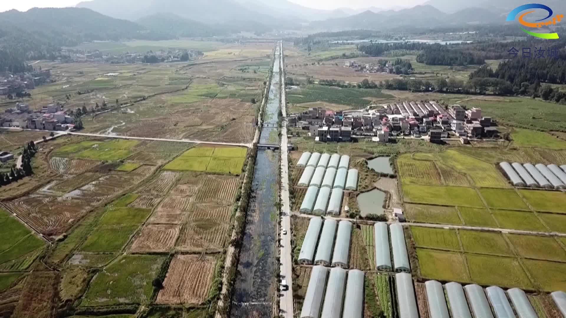 秸秆“变废为宝”   走出生态经济双赢路