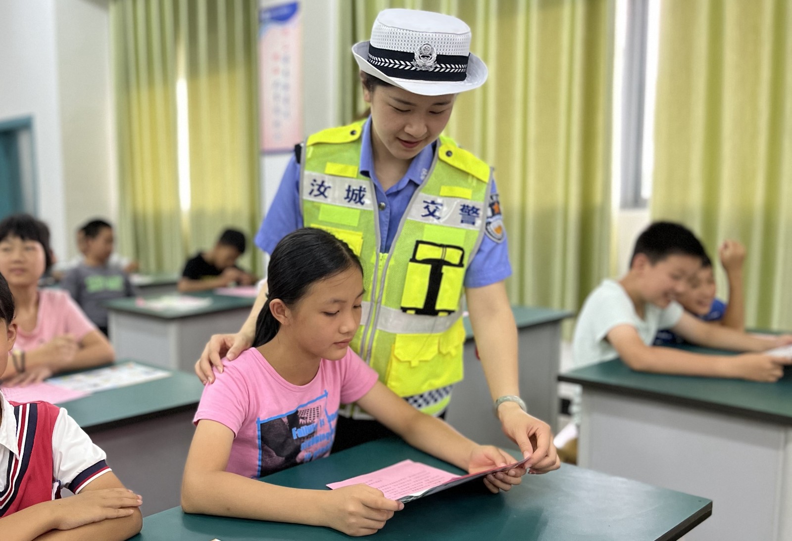 【百日行动】汝城交警：七彩假期 安全“童”行