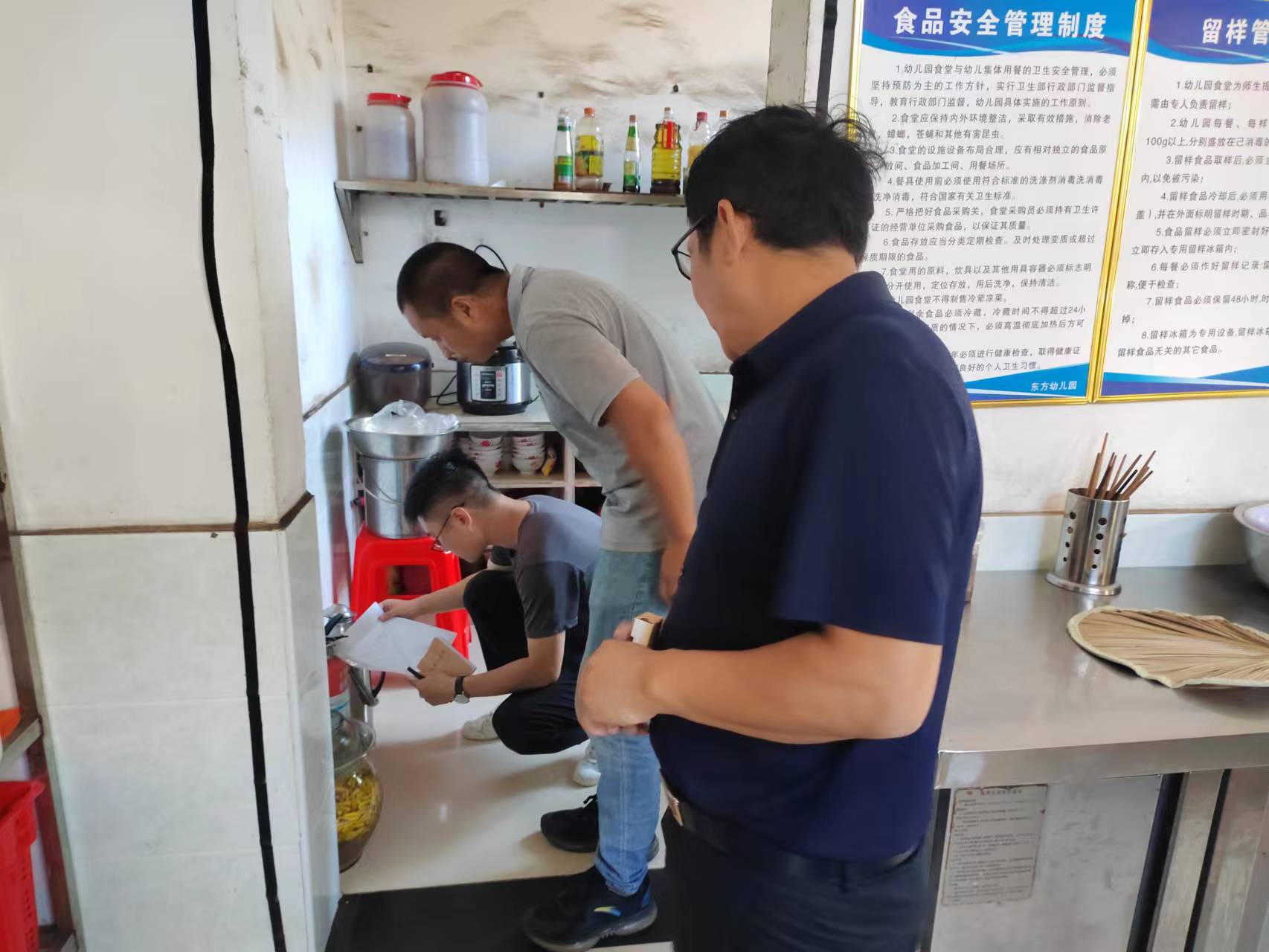 卢阳镇开展校园安全专项整治，严查校车安全隐患